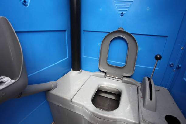 Porta potty delivery and setup in Granby, MO